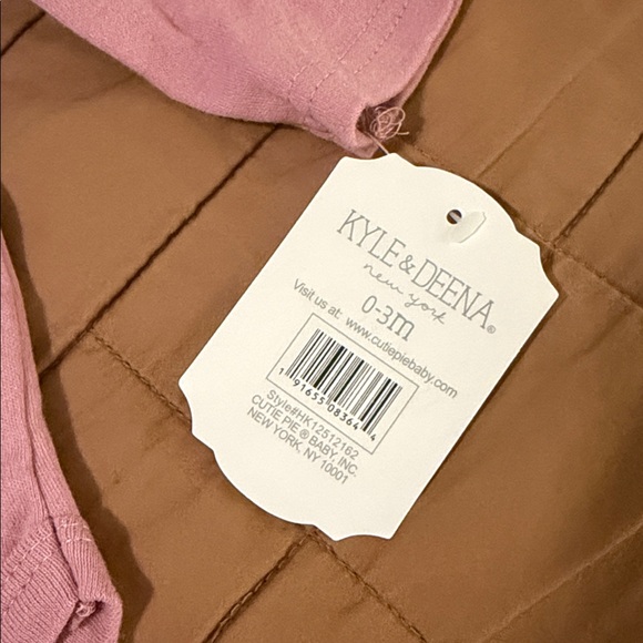 Baby BodySuits 🩰 - Picture 2 of 2